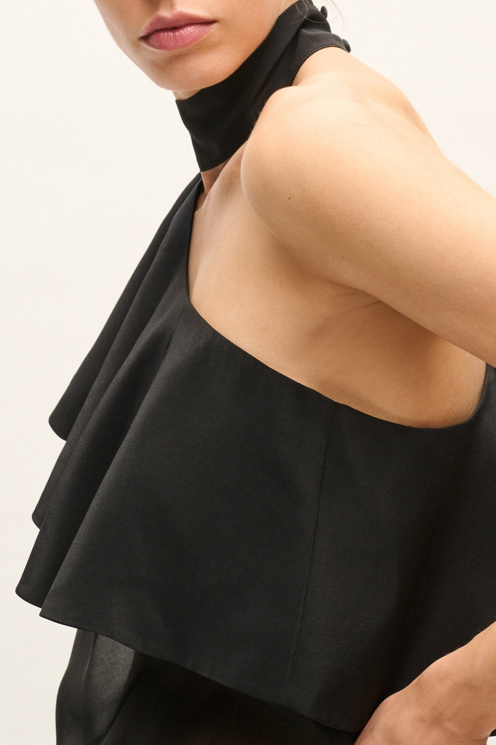 TOP JUD BLACK