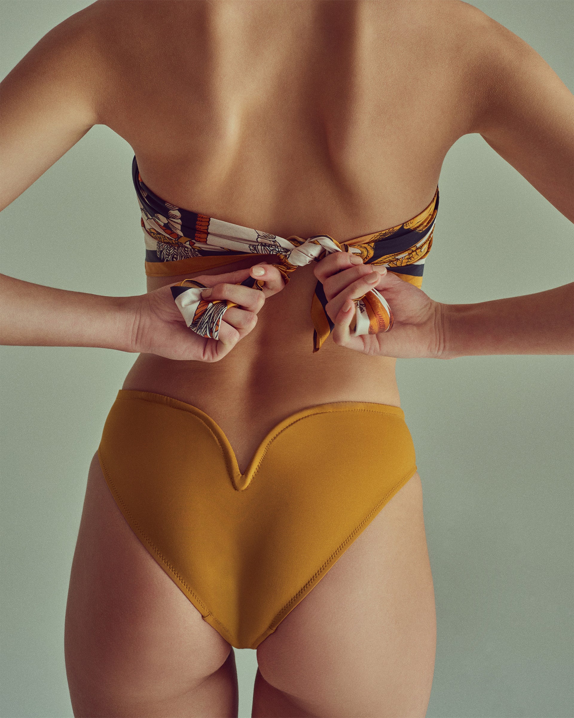 HIGH WAIST ECLIPSE