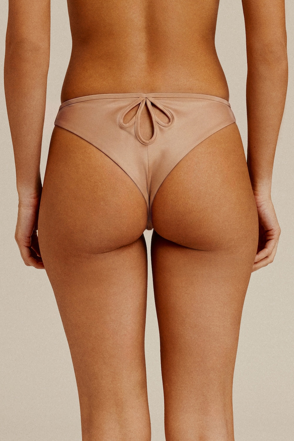 TANGA MONTORGUEIL SAND
