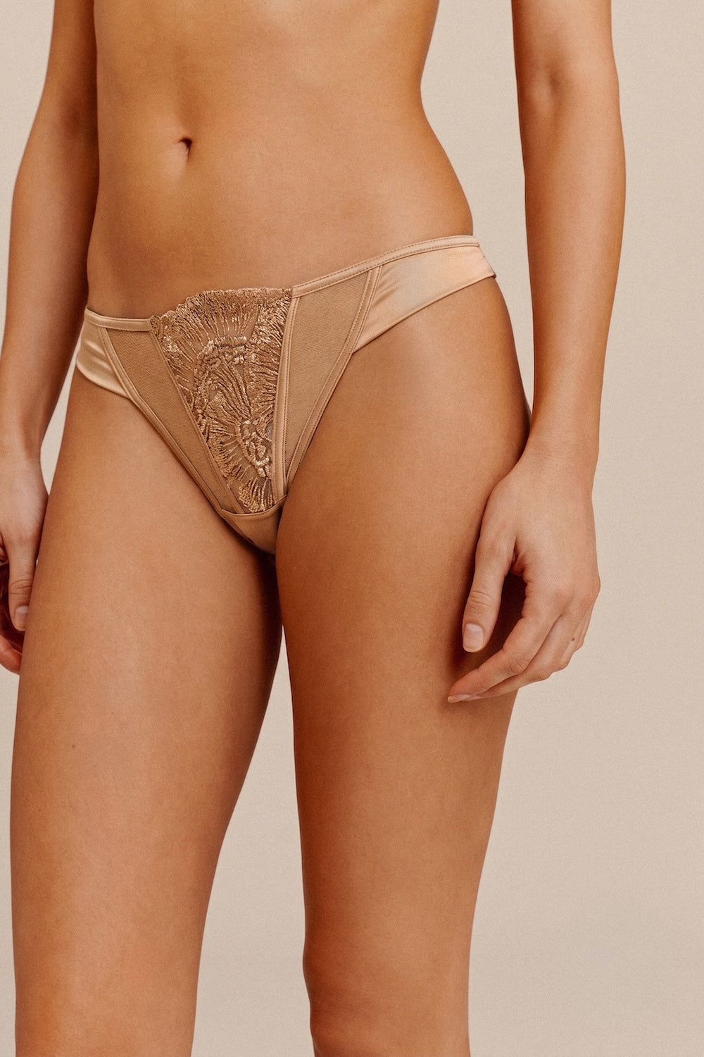 TANGA MONTORGUEIL SAND