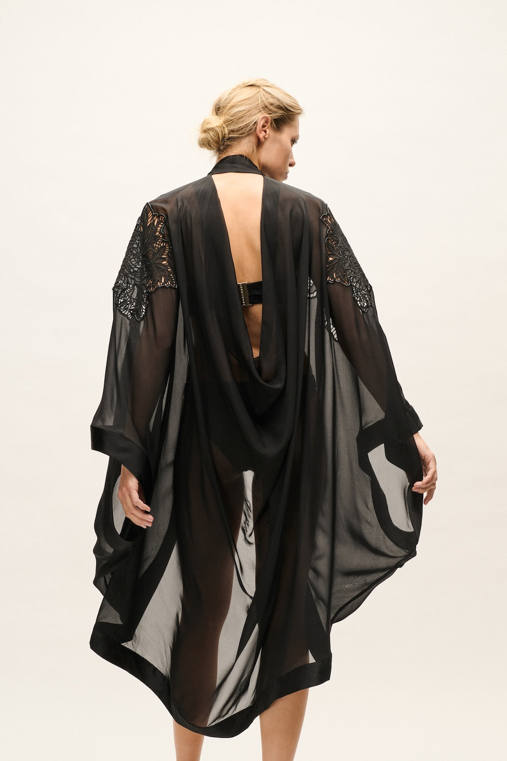 KIMONO EMPORIA