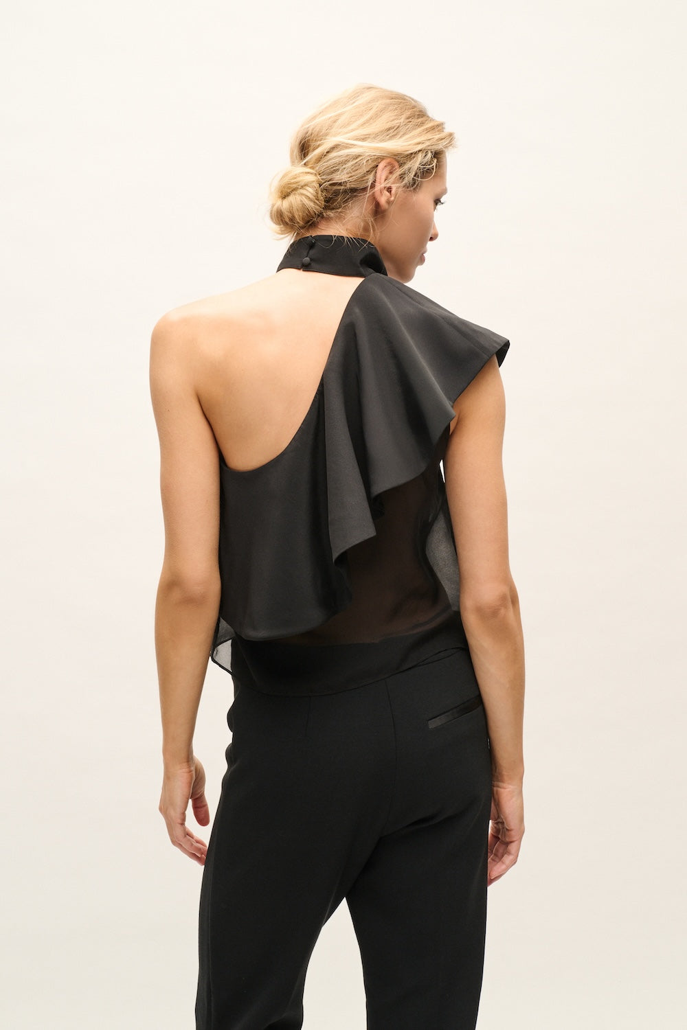TOP JUD BLACK