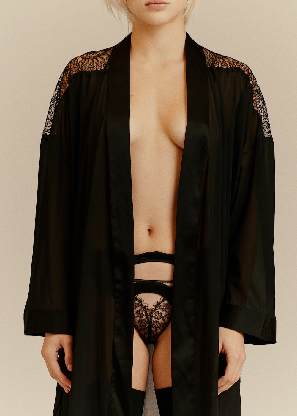 BURNING DESIRE BLACK KIMONO 