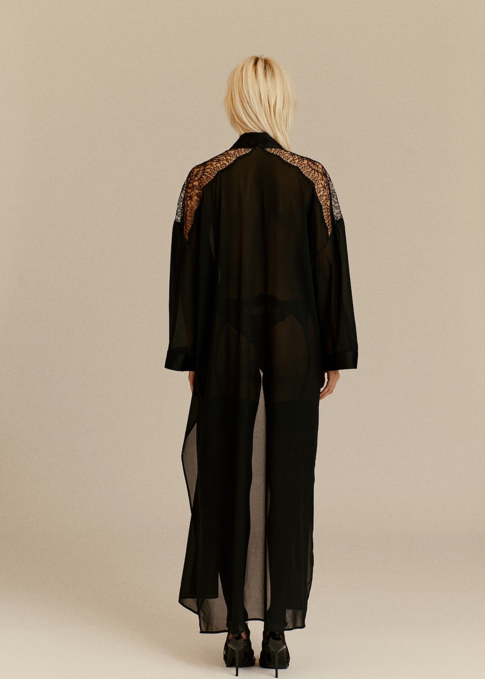 BURNING DESIRE BLACK KIMONO 