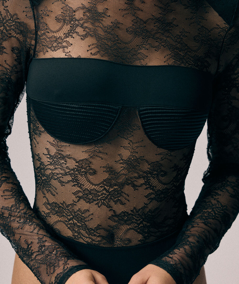 BODY PALACE;${refinementColor}